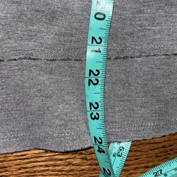 Beulah style grey short sleeves round neck  top Sz M/L - Picture 10 of 16